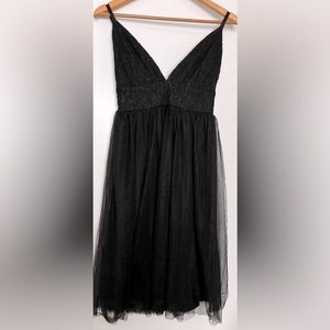 Symphony Deep V-Neck Fit & Flare Tulle Dress size small but could fit a medium